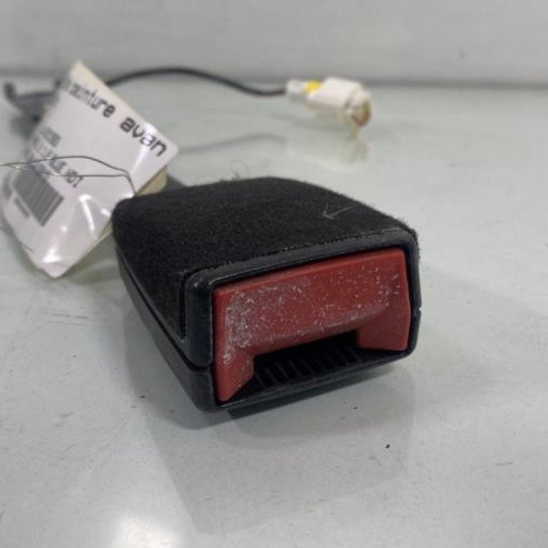 Attache ceinture avant gauche PEUGEOT 3008 1 Photo n°3