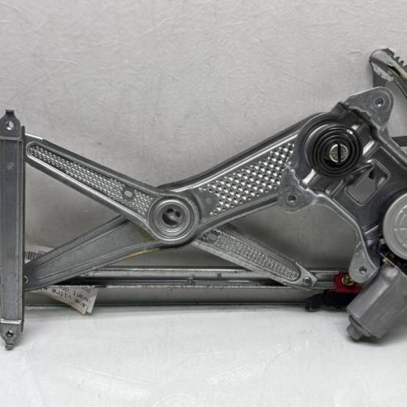 Leve vitre electrique avant droit TOYOTA YARIS 1 Photo n°1