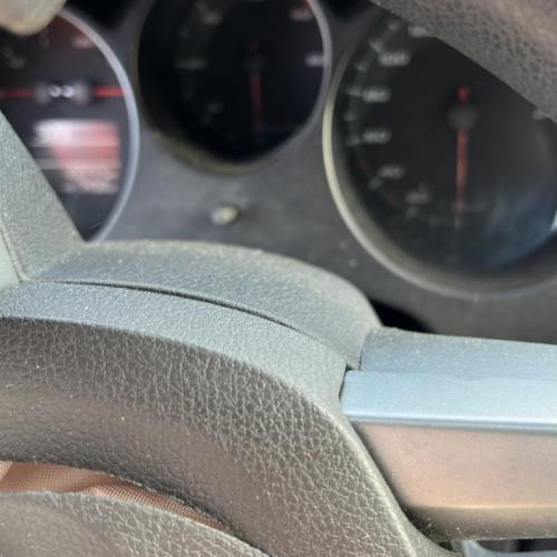 Attache ceinture avant droit SEAT ALTEA Photo n°14
