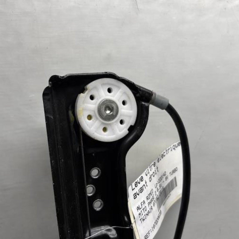 Leve vitre electrique avant droit ALFA ROMEO MITO Photo n°4