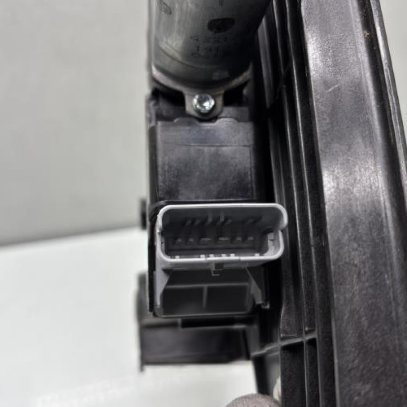 Leve vitre electrique arriere droit PEUGEOT 2008 2 Photo n°5