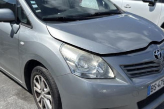 Attache ceinture arriere gauche TOYOTA VERSO