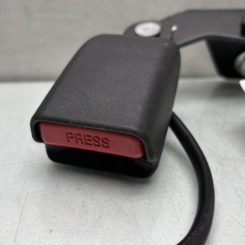 Attache ceinture arriere gauche RENAULT KADJAR Photo n°2