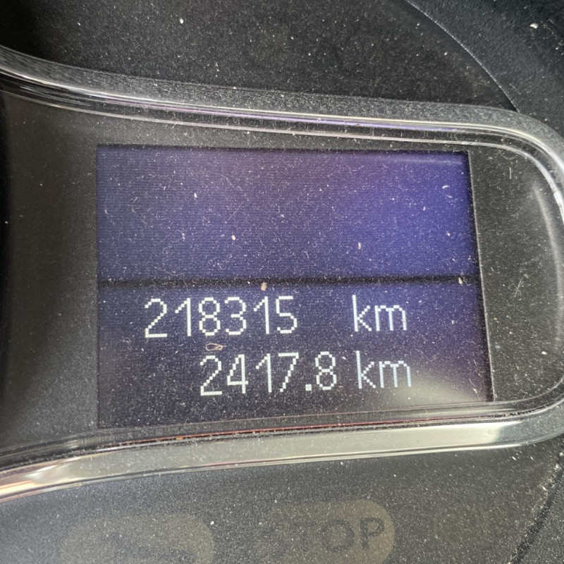 RENAULT MEGANE 3 PHASE 3 BREAK 1.6 DCI - 16V TURBO Photo n°11