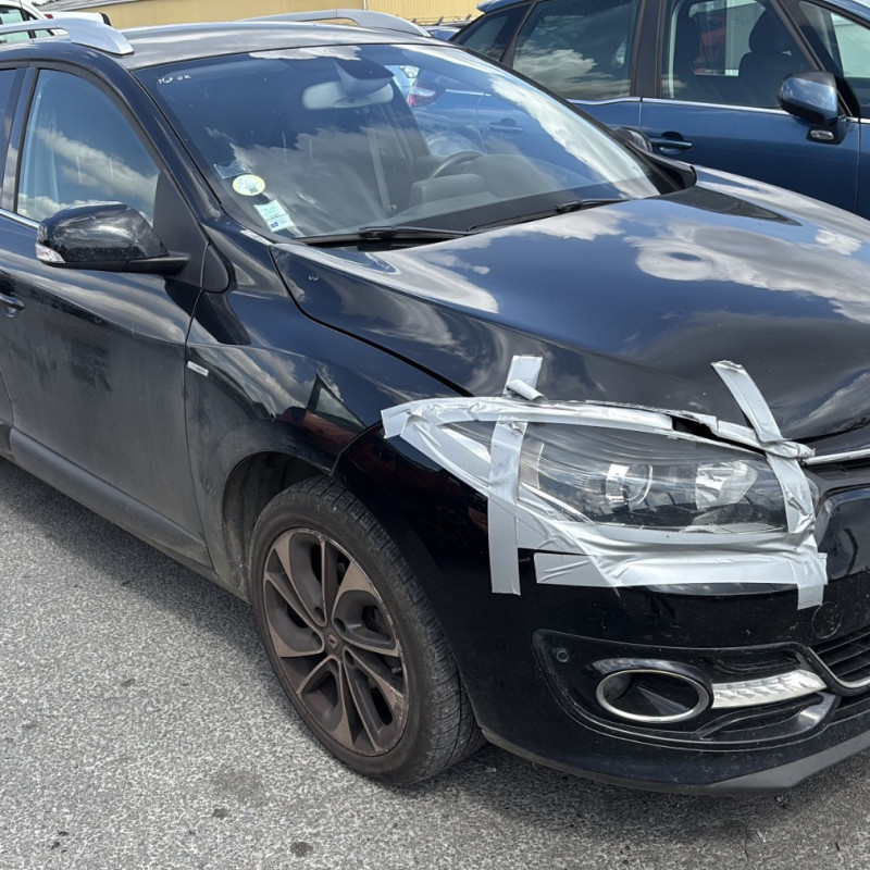 RENAULT MEGANE 3 PHASE 3 BREAK 1.6 DCI - 16V TURBO Photo n°14