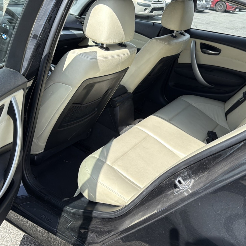 BMW SERIE 1 E87 PHASE 2 118d 2.0D - 16V TURBO Photo n°15