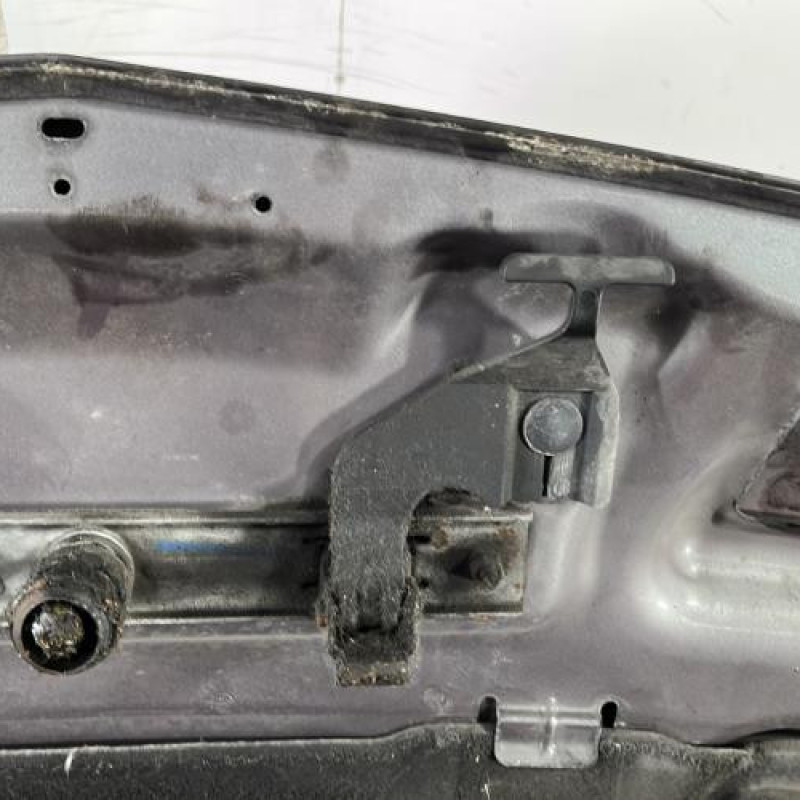 Capot RENAULT CLIO 2 Photo n°7