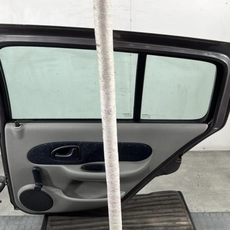 Porte arriere droit RENAULT CLIO 2 Photo n°7