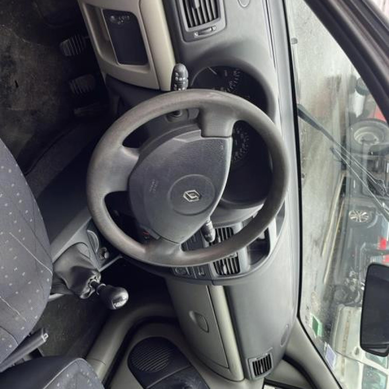 Porte arriere droit RENAULT CLIO 2 Photo n°16