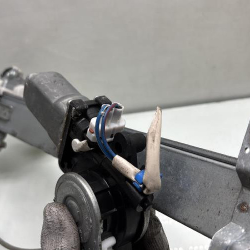 Leve vitre electrique avant droit HONDA JAZZ 2 Photo n°5
