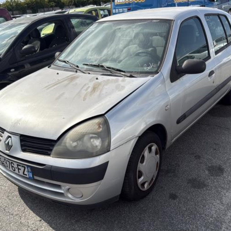 Pare choc avant RENAULT CLIO 2 Photo n°7