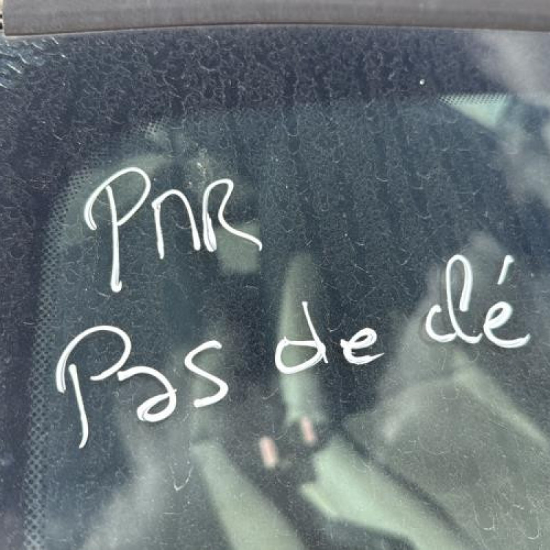 Pare choc avant RENAULT CLIO 2 Photo n°11