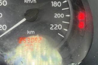 Pare choc avant RENAULT CLIO 2