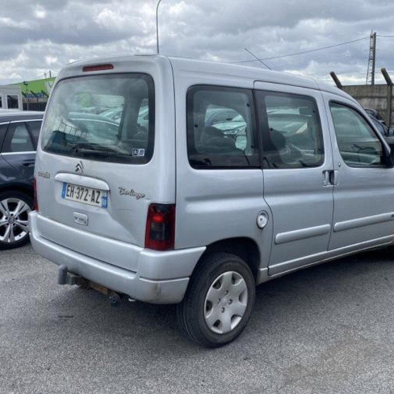 Pare choc avant CITROEN BERLINGO 1 Photo n°11