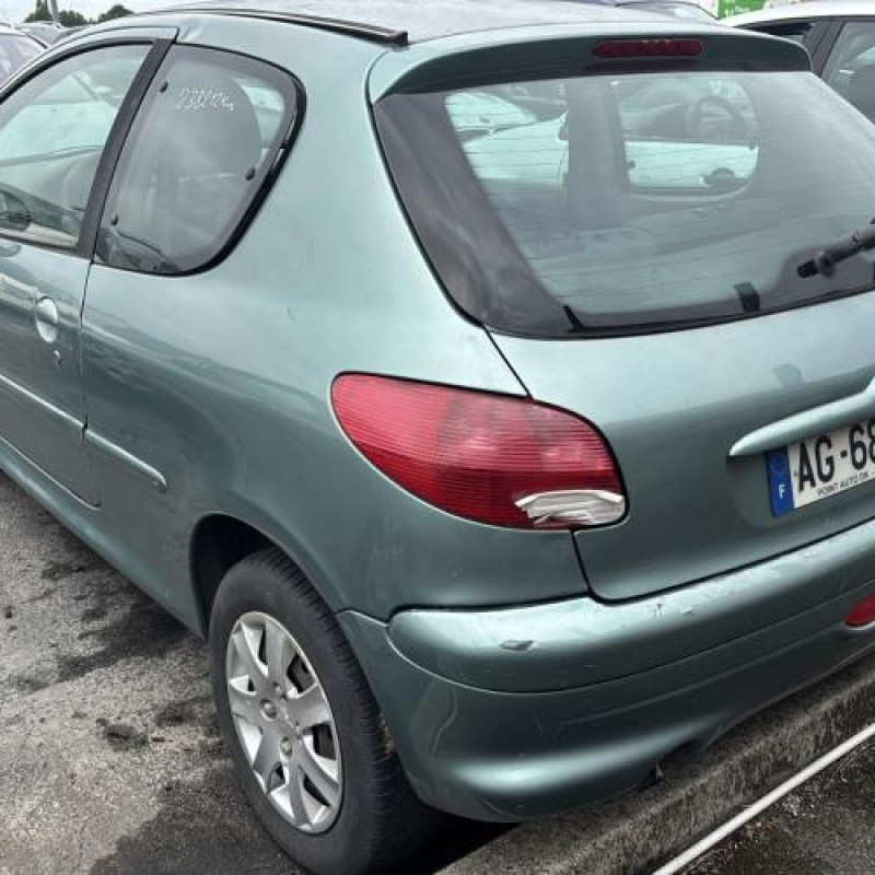 Aile avant gauche PEUGEOT 206 Photo n°8