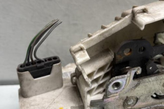 Serrure avant gauche MERCEDES CLASSE A 169