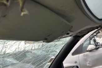 Serrure avant gauche FORD FIESTA 4