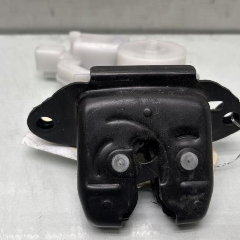 Serrure de coffre RENAULT KADJAR Photo n°4