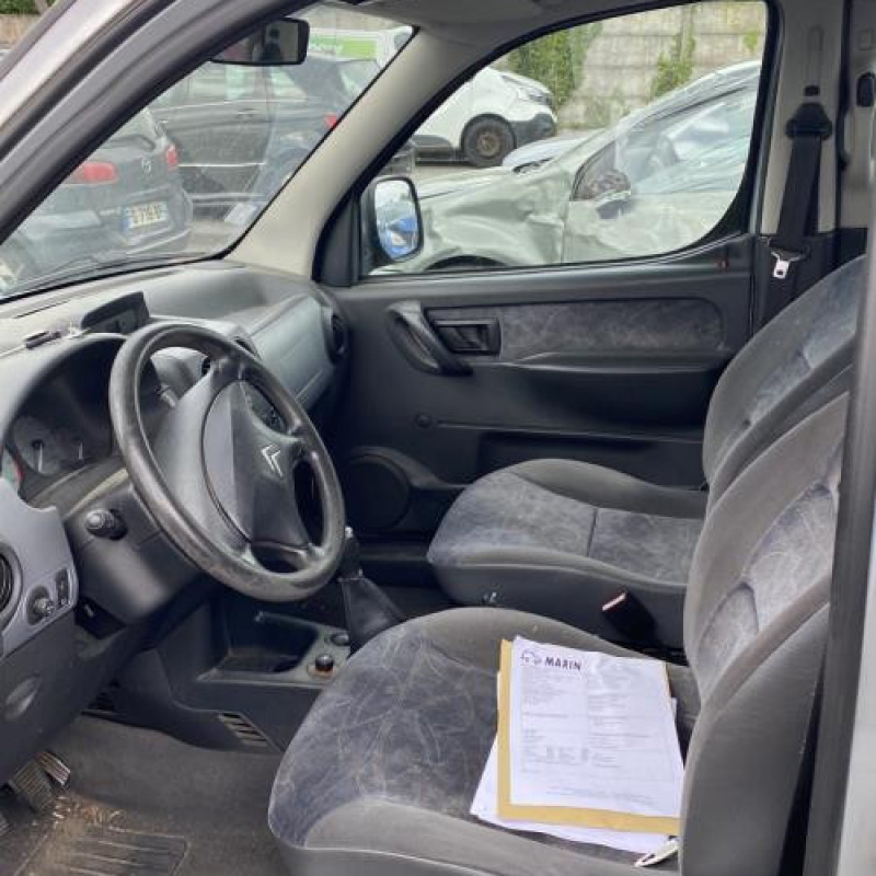 Porte avant droit CITROEN BERLINGO 1 Photo n°15
