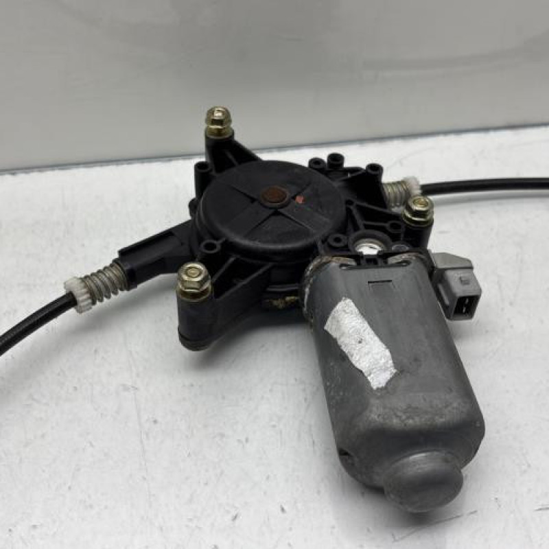 Leve vitre electrique avant droit PEUGEOT 405 Photo n°4