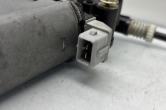 Leve vitre electrique avant droit PEUGEOT 405