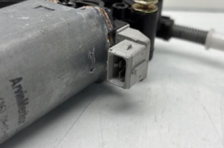 Leve vitre electrique avant gauche PEUGEOT 405