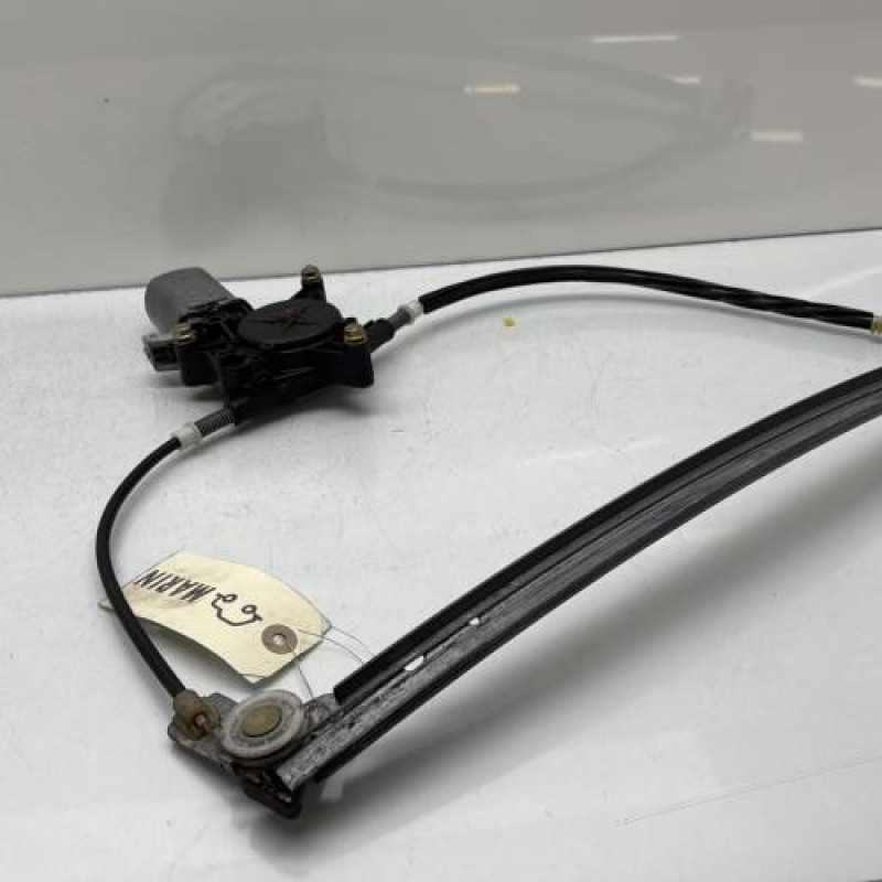 Leve vitre electrique avant gauche PEUGEOT 405 Photo n°7