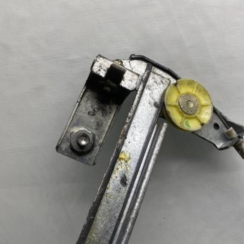 Leve vitre electrique avant gauche ALFA ROMEO GT Photo n°4