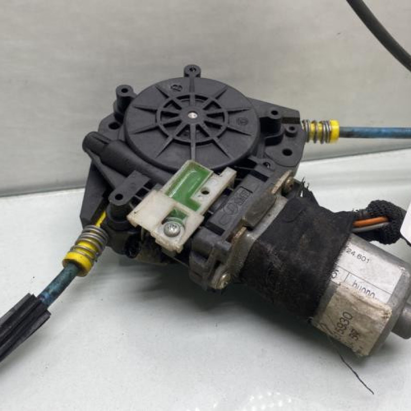 Leve vitre electrique avant gauche ALFA ROMEO GT Photo n°6
