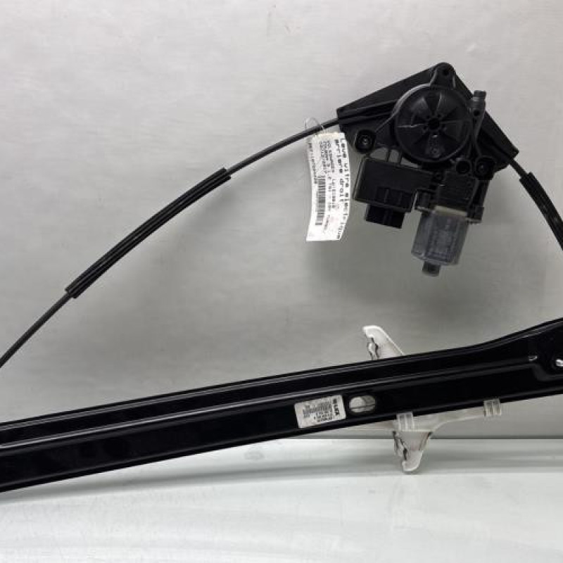 Leve vitre electrique arriere droit VOLKSWAGEN TOURAN 3 Photo n°4
