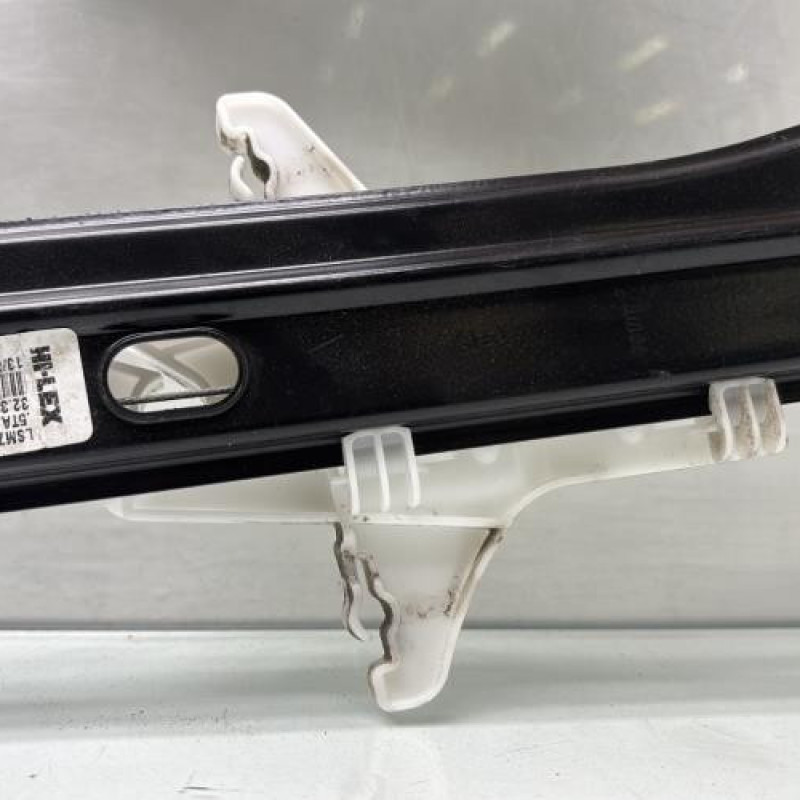 Leve vitre electrique arriere droit VOLKSWAGEN TOURAN 3 Photo n°5