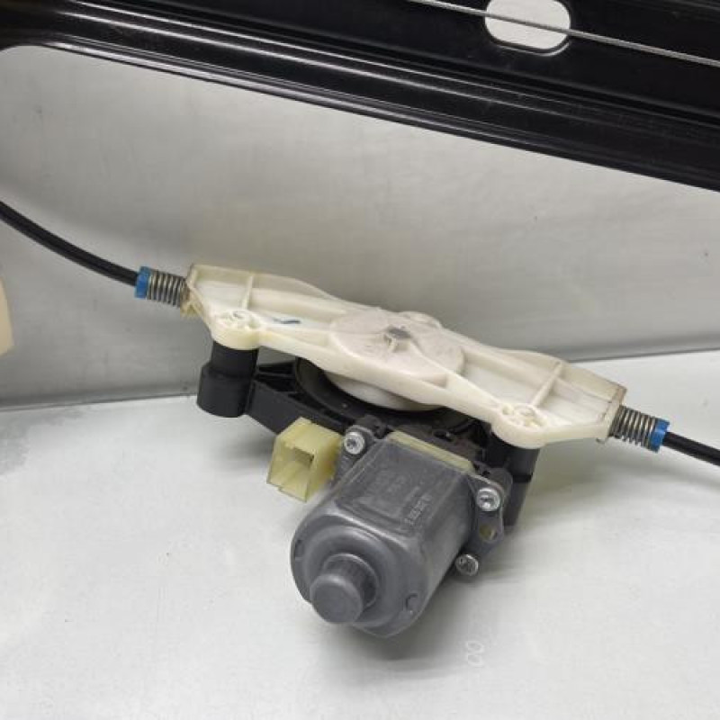 Leve vitre electrique avant droit VOLKSWAGEN TOURAN 3 Photo n°6