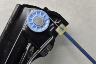 Leve vitre electrique avant gauche VOLKSWAGEN TOURAN 3
