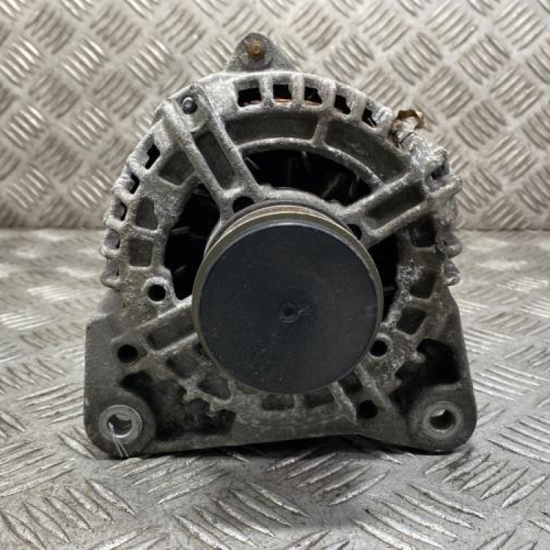 Alternateur RENAULT CLIO 3 Photo n°1