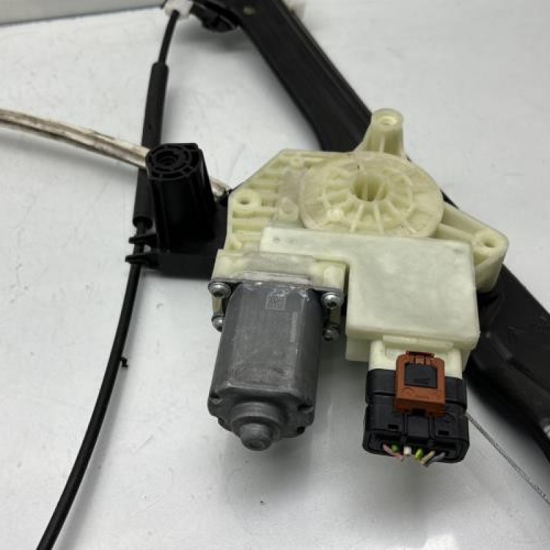 Leve vitre electrique avant gauche PEUGEOT 308 2 Photo n°4