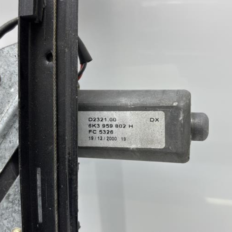 Leve vitre electrique avant droit SEAT IBIZA 2 Photo n°11