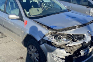 Aile avant gauche RENAULT MEGANE 2