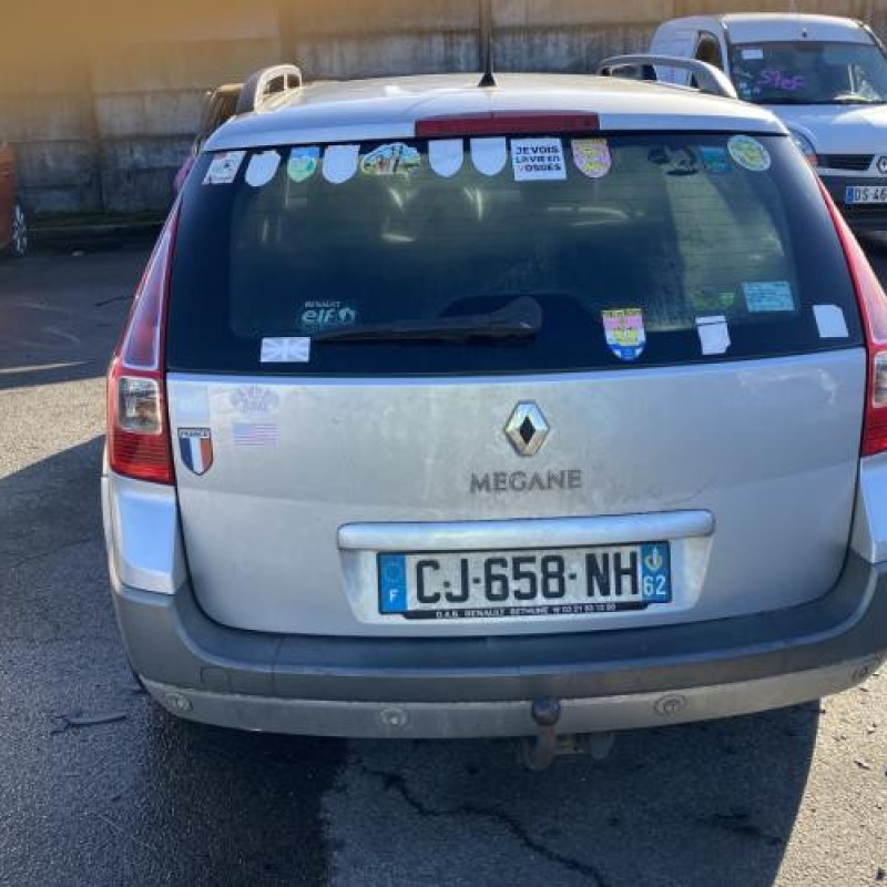 Aile avant gauche RENAULT MEGANE 2 Photo n°10