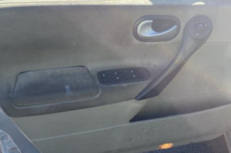 Aile avant gauche RENAULT MEGANE 2