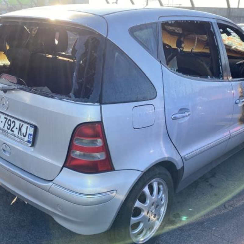 Aile avant gauche MERCEDES CLASSE A 168 Photo n°7
