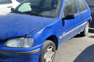 Aile avant droit PEUGEOT 106
