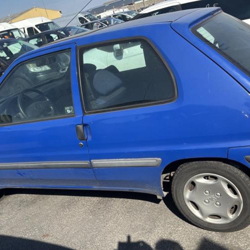 Aile avant droit PEUGEOT 106 Photo n°10