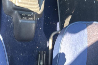 Aile avant droit PEUGEOT 106