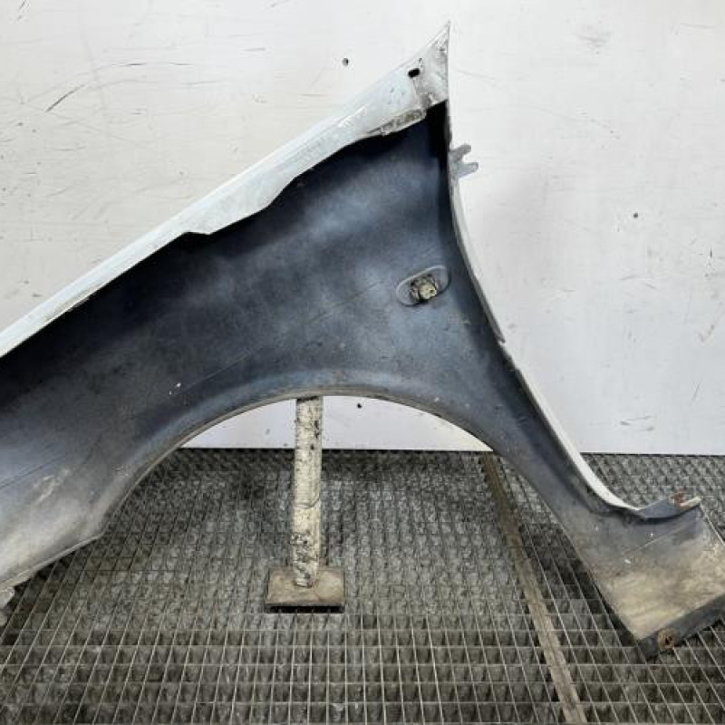 Aile avant droit RENAULT CLIO 2 Photo n°4