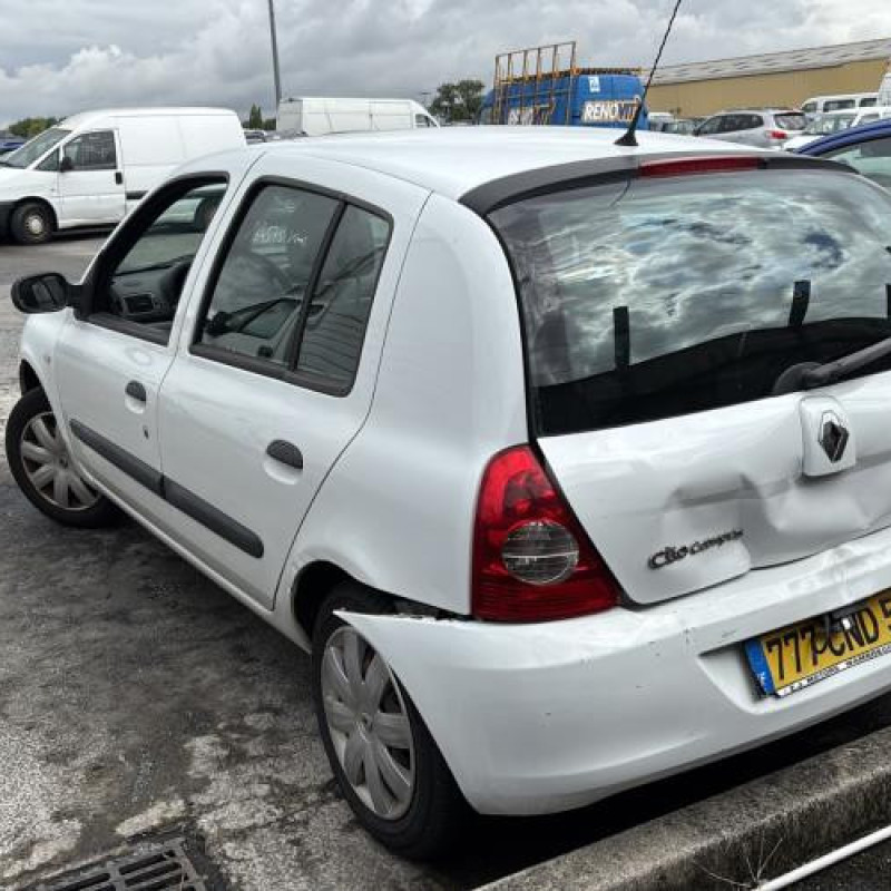 Aile avant gauche RENAULT CLIO 2 Photo n°8