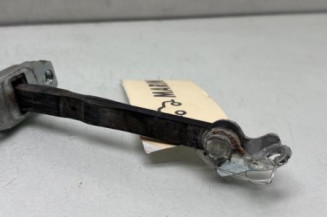 Arret de porte avant gauche SUZUKI SWIFT 4