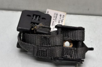 Attache ceinture arriere droit RENAULT CLIO 2