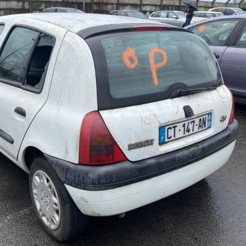 Attache ceinture arriere droit RENAULT CLIO 2 Photo n°7