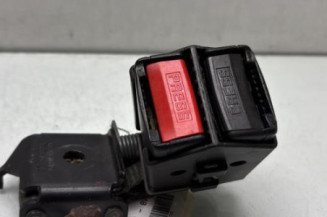 Attache ceinture arriere gauche RENAULT CLIO 2 Photo n°1