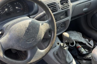 Calandre RENAULT CLIO 2